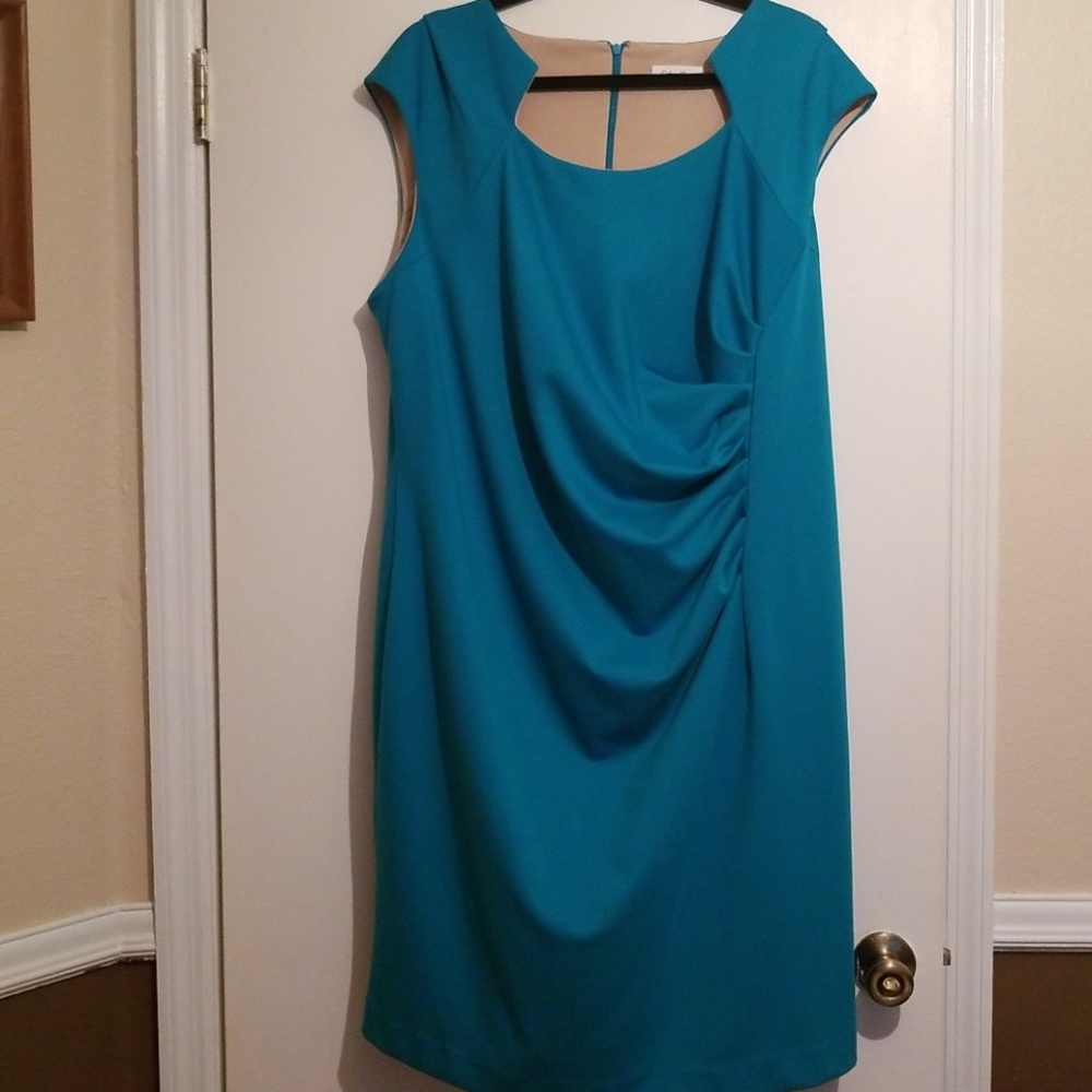 Teal Calvin Klein dress w/ cap sleeves & ruching